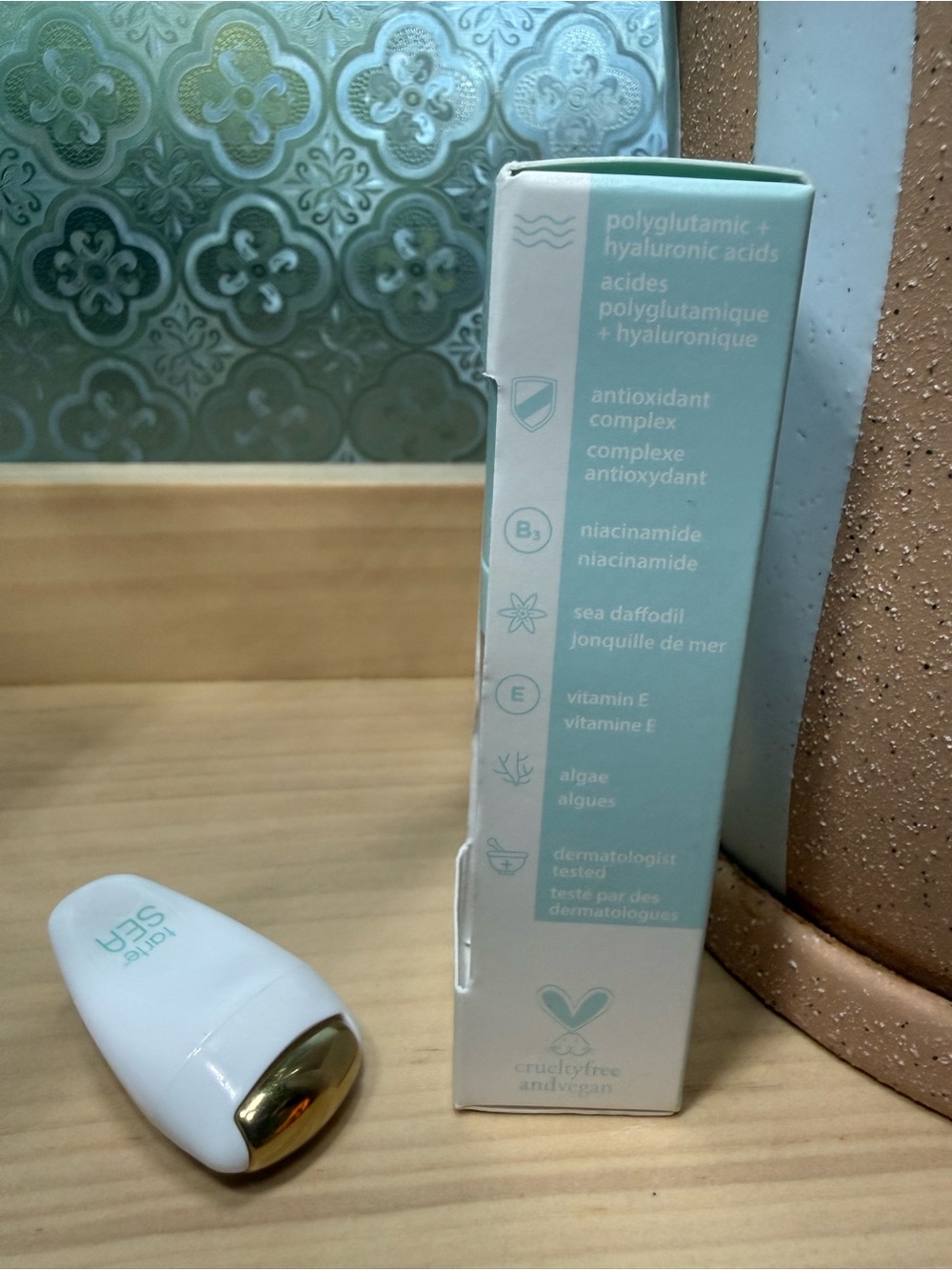 tarte SEA Power Flex Antioxidant Concealer 12N Fair Neutral + Bonus Eye Roller - Picture 2 of 4